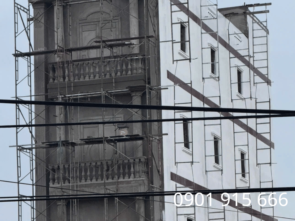 Gần nguồn thức ăn tự nhiên